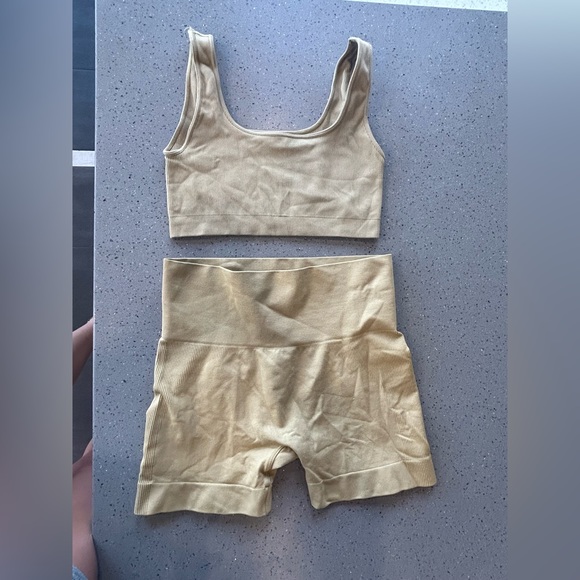 SET active set! - Picture 2 of 2